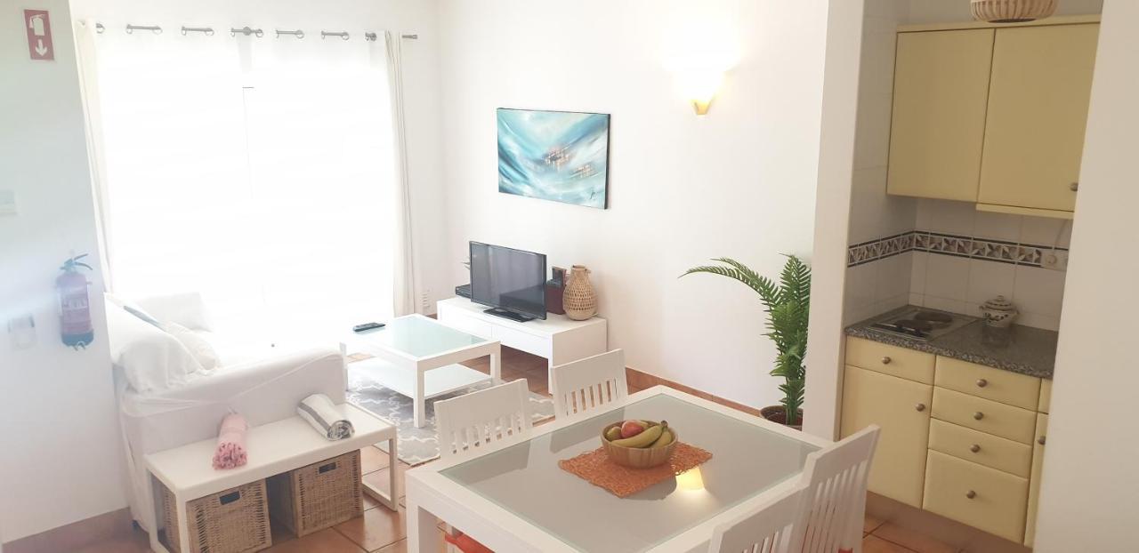Apartment Vila Mos In Porto Mos Beach 라고스 외부 사진