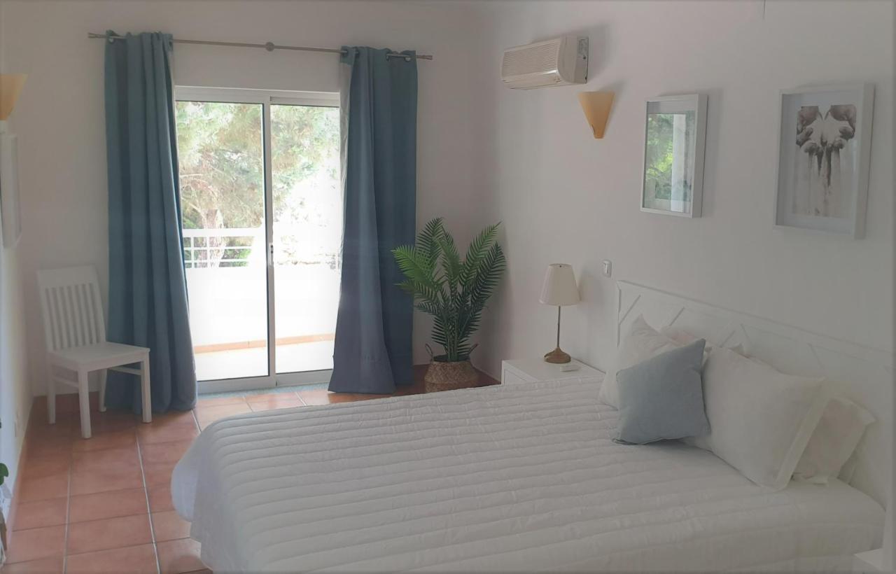 Apartment Vila Mos In Porto Mos Beach 라고스 외부 사진