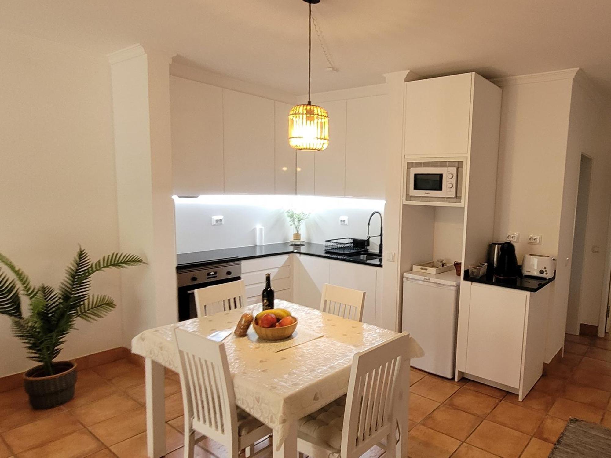 Apartment Vila Mos In Porto Mos Beach 라고스 외부 사진